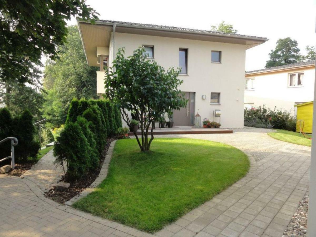 Villa Am Weinberg Waren  Bagian luar foto